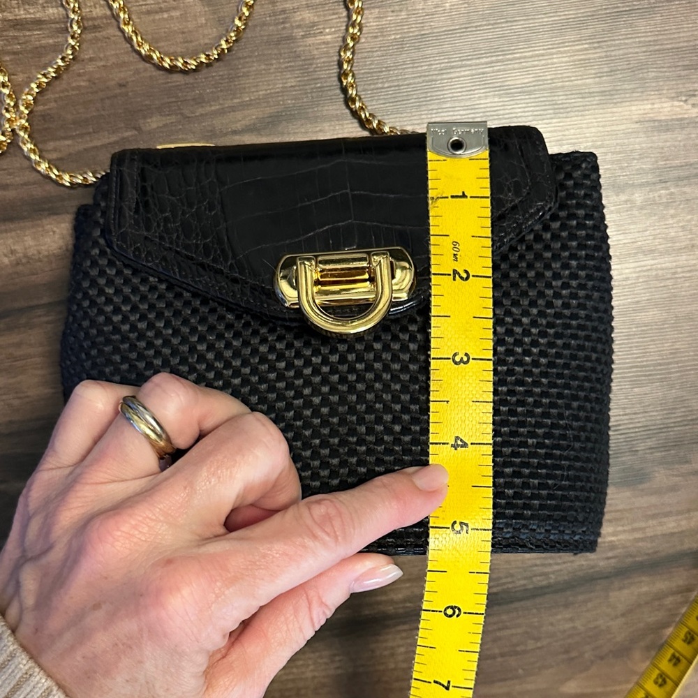 Chic Black and Gold Mini Bag - Picture 8 of 9